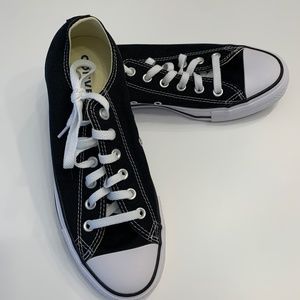 NEW Chuck Taylor All-Stars in black - 9 W